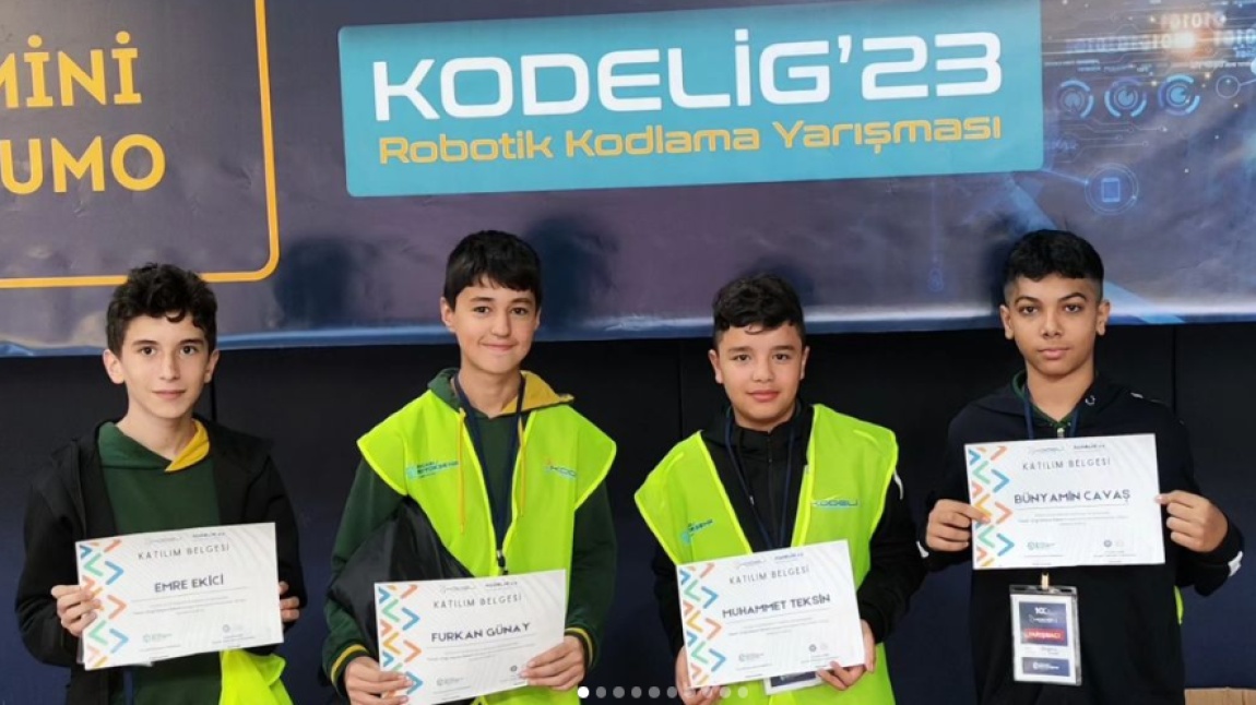 KODELİG'23 Robotik Yarışmalarına İki Takımla Katıldık